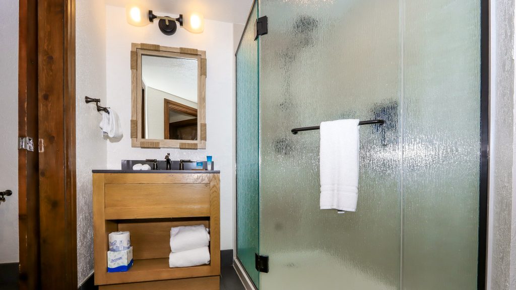 Boulder Ridge Villas Suite Bathroom